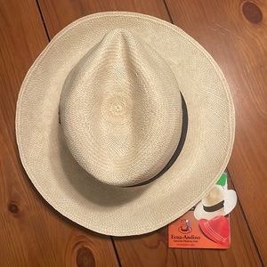Ecua Andono Fedora hat